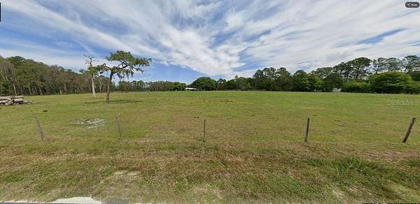 1.25 Acres of Land for Sale in Polk City, Florida