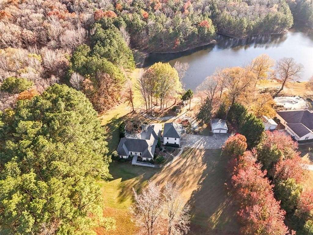 5.3 Acres of Residential Land with Home for Sale in Brooks, Georgia