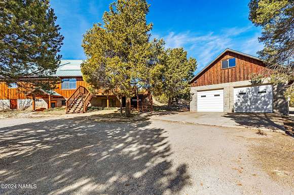 2.58 Acres of Residential Land with Home for Sale in Flagstaff, Arizona