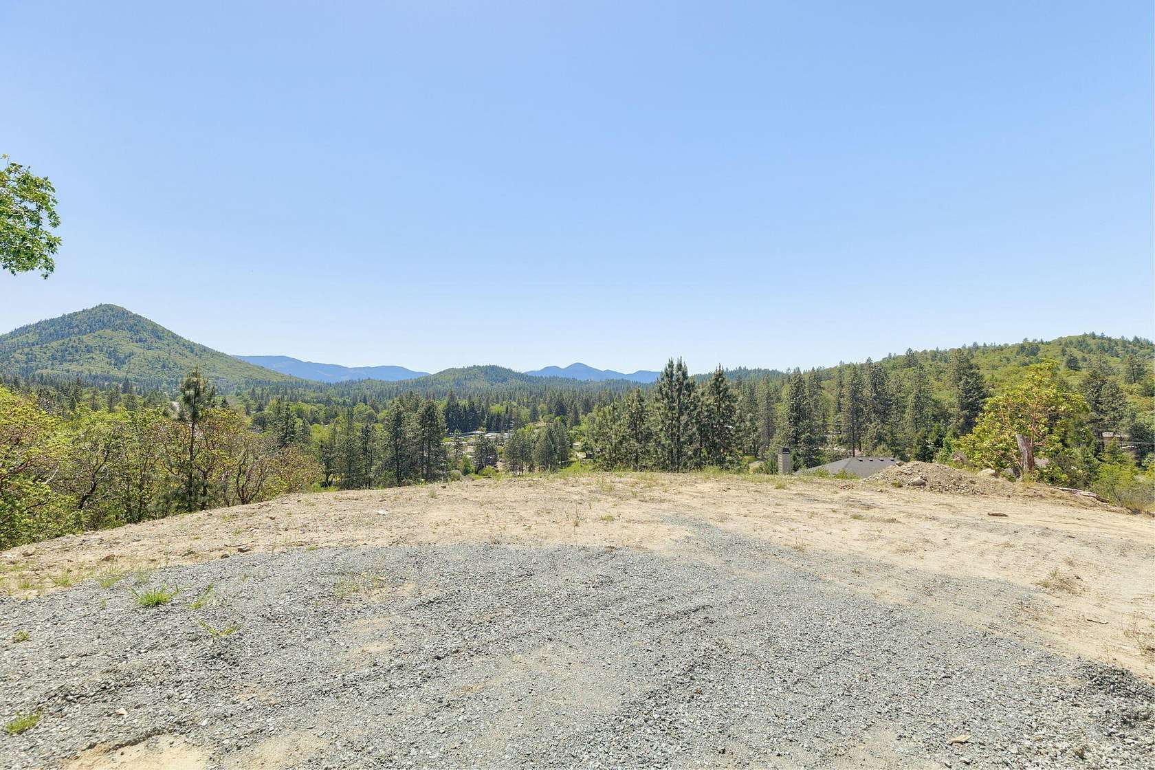 0.5 Acres of Residential Land for Sale in Grants Pass, Oregon