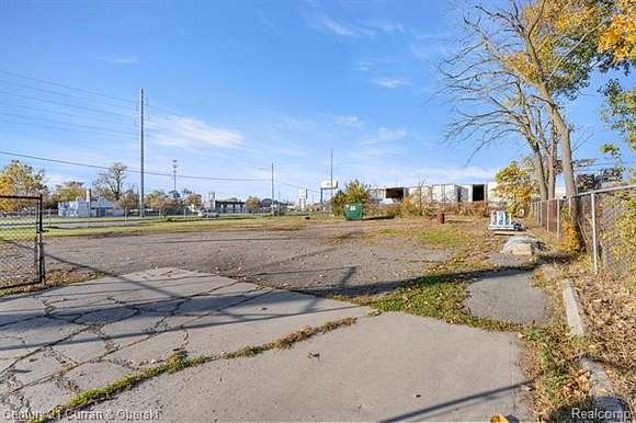 0.29 Acres of Commercial Land for Sale in Warren, Michigan