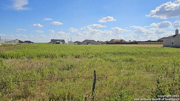 1 Acre of Residential Land for Sale in La Vernia, Texas