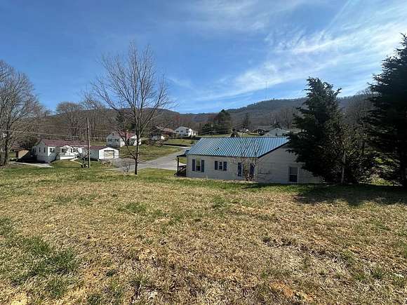 0.787 Acres of Residential Land for Sale in Bluefield, West Virginia