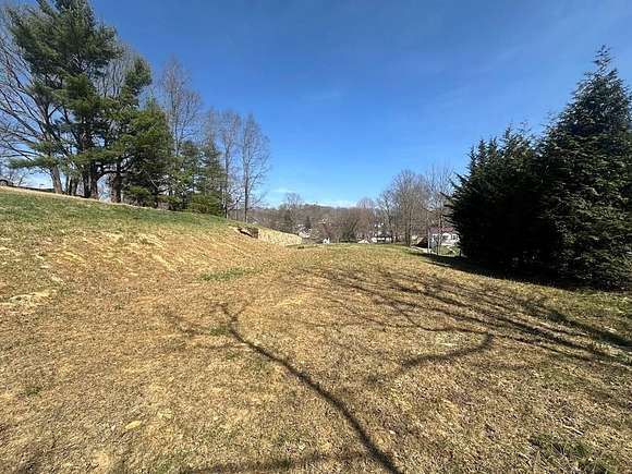 0.787 Acres of Residential Land for Sale in Bluefield, West Virginia