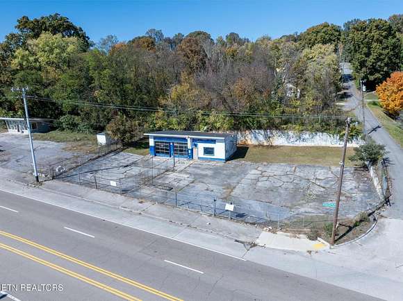 0.36 Acres of Commercial Land for Sale in Knoxville, Tennessee