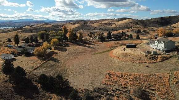 1.07 Acres of Residential Land for Sale in Klamath Falls, Oregon