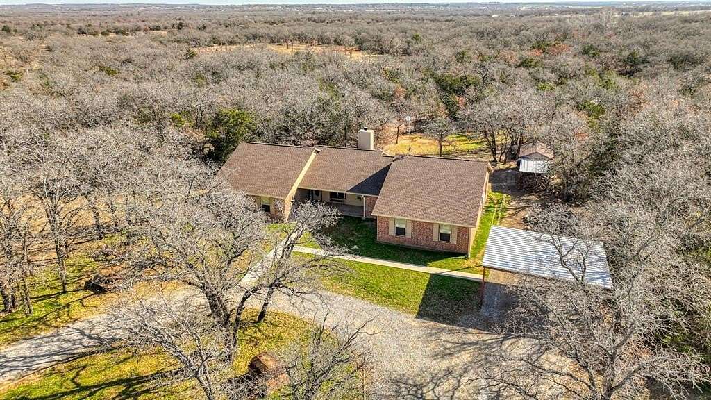 16.8 Acres of Land with Home for Sale in Weatherford, Texas