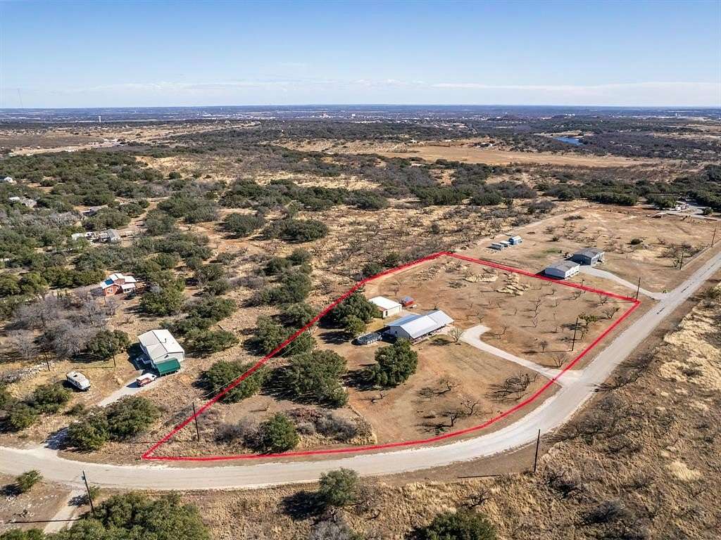 3.11 Acres of Residential Land with Home for Sale in Brownwood, Texas