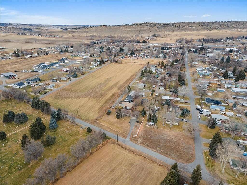 5.784 Acres of Residential Land for Sale in Park City, Montana