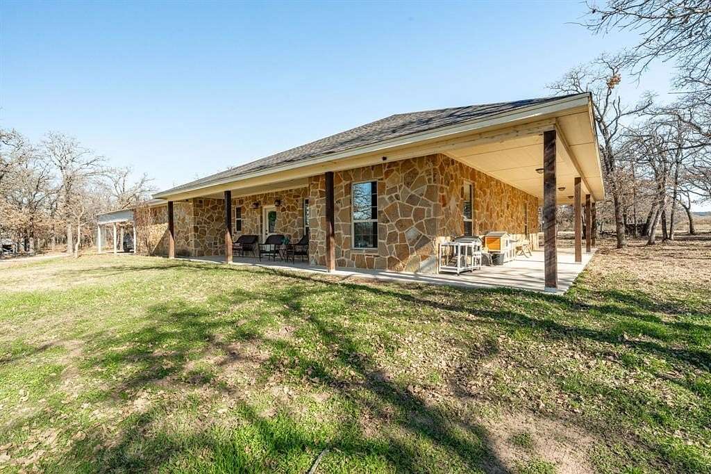 29.58 Acres of Land with Home for Sale in Granbury, Texas