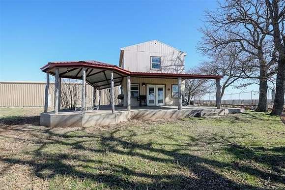 25.1 Acres of Land with Home for Sale in Ardmore, Oklahoma