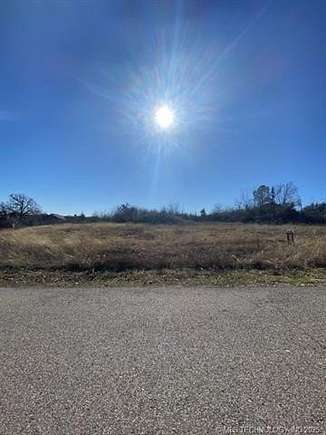 0.699 Acres of Residential Land for Sale in Madill, Oklahoma