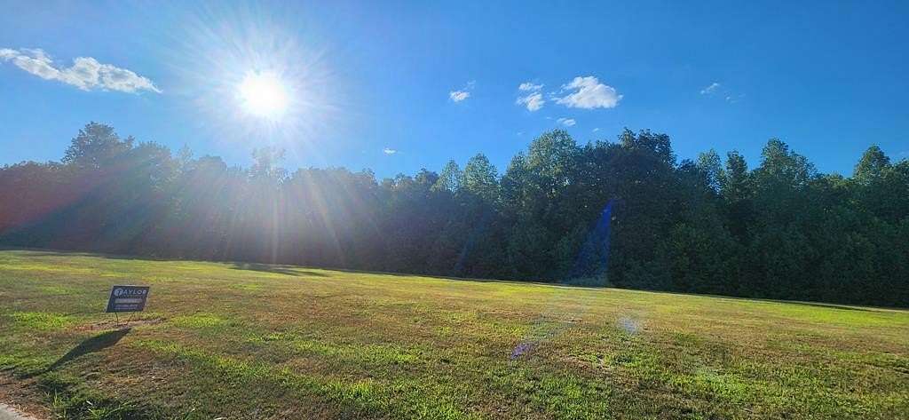 1 Acre of Residential Land for Sale in Huntingdon, Tennessee