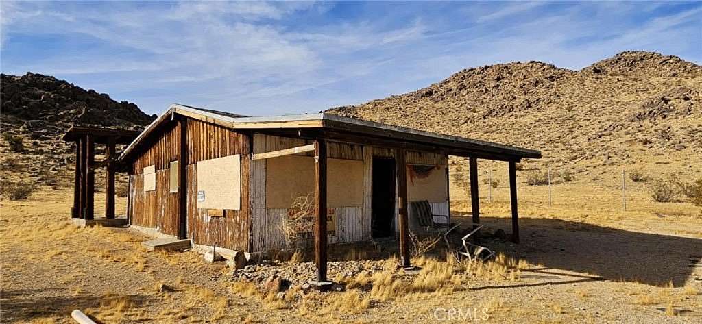 7.47 Acres of Residential Land with Home for Sale in Lucerne Valley, California