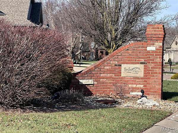 2 Acres of Residential Land for Sale in Maryville, Illinois