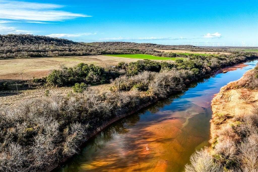 200 Acres of Land for Sale in Graham, Texas