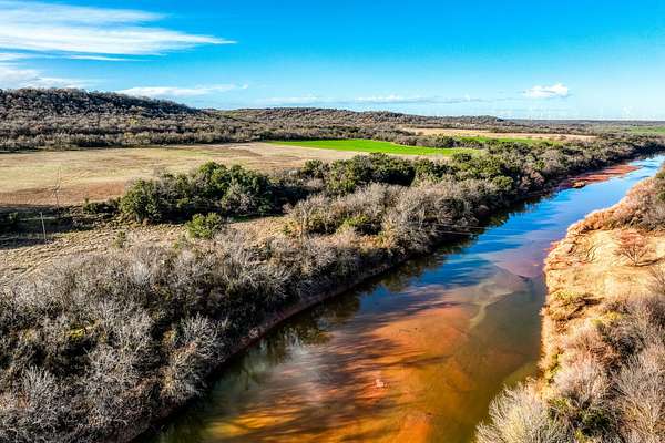 250 Acres of Land for Sale in Graham, Texas