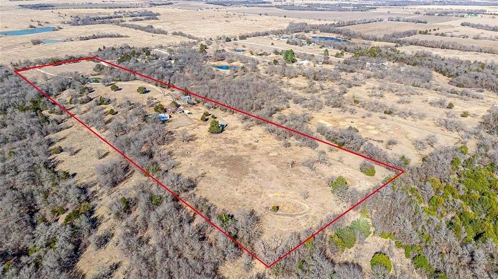 13.208 Acres of Land with Home for Sale in Maypearl, Texas