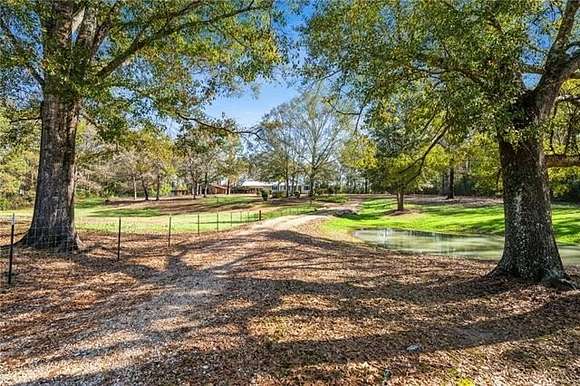 6 Acres of Residential Land with Home for Sale in Covington, Louisiana