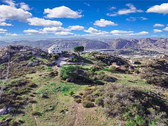 40.92 Acres of Agricultural Land with Home for Sale in Fallbrook, California