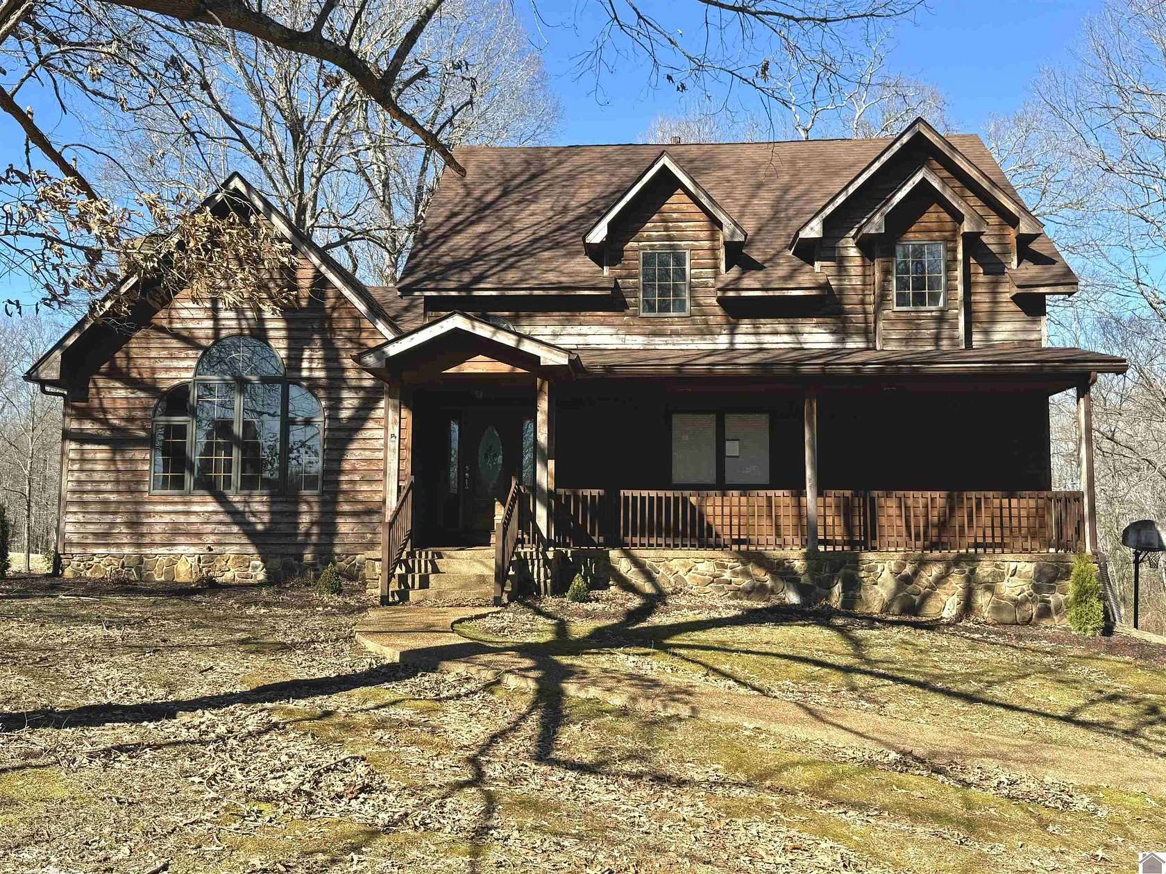 7.5 Acres of Residential Land with Home for Sale in Boaz, Kentucky