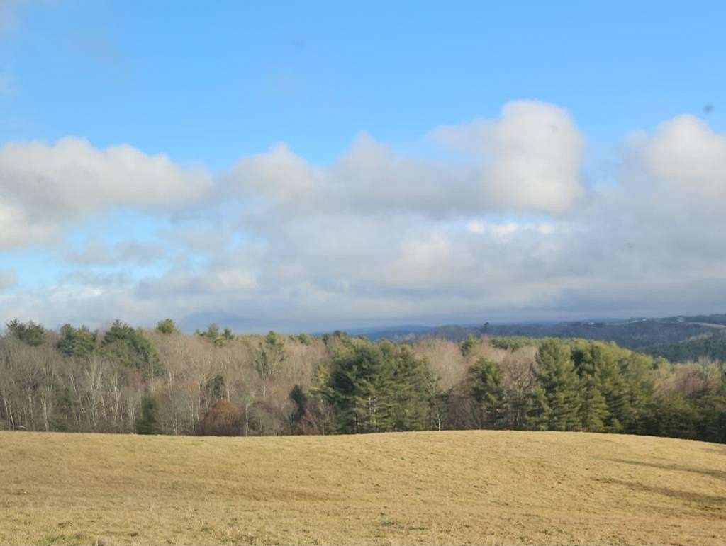 38 Acres of Land for Sale in Hillsville, Virginia