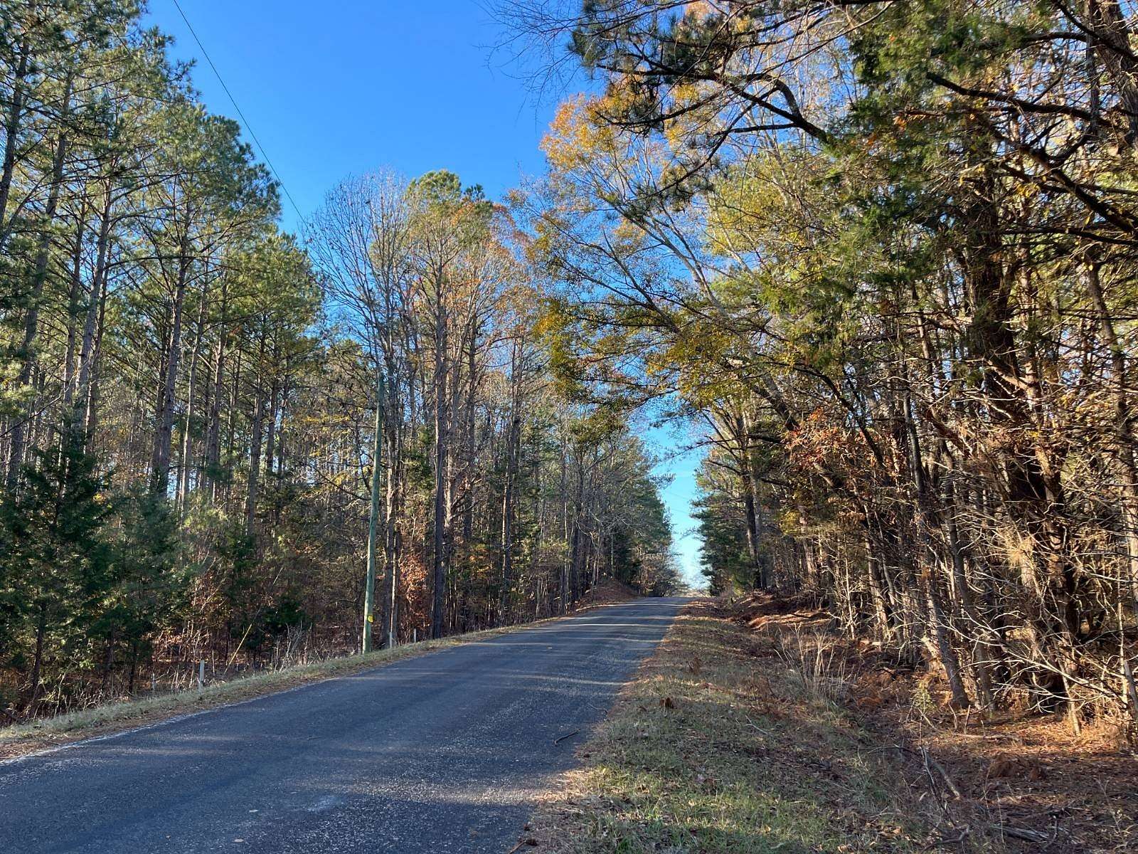 10 Acres of Recreational Land for Sale in McCormick, South Carolina