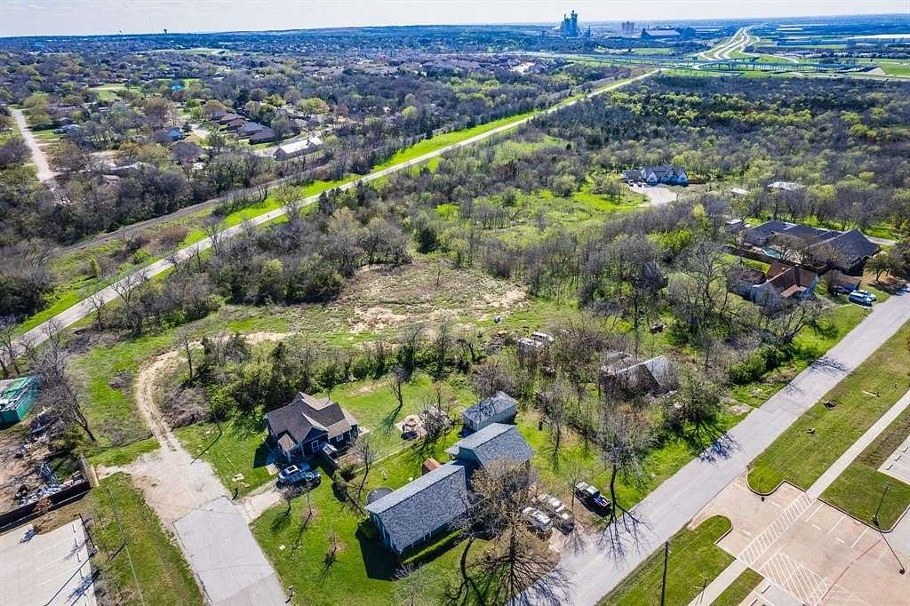 1.33 Acres of Mixed-Use Land for Sale in Midlothian, Texas