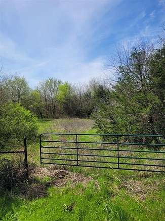 23.774 Acres of Recreational Land for Sale in Celeste, Texas