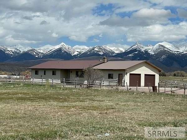 3 Acres of Residential Land with Home for Sale in Salmon, Idaho