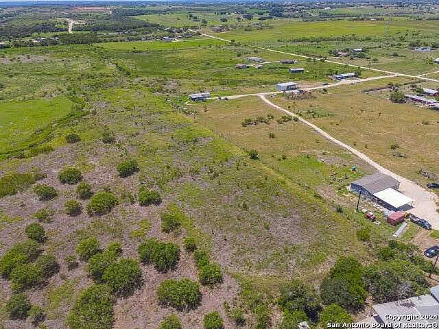 17.001 Acres of Commercial Land for Sale in Seguin, Texas