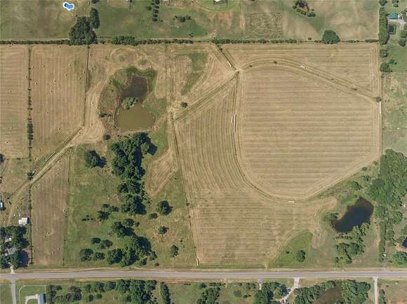 36 Acres of Agricultural Land for Sale in Noble, Oklahoma