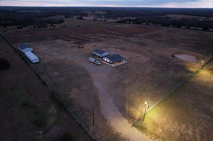 22.31 Acres of Improved Mixed-Use Land for Sale in Maud, Oklahoma