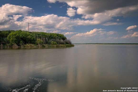 15.23 Acres of Recreational Land with Home for Sale in Sandia, Texas