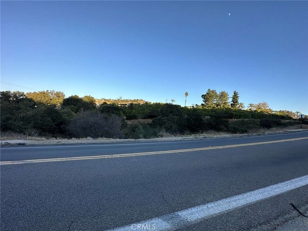 1.28 Acres of Land for Sale in Valley Center, California