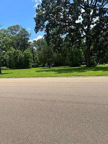 0.53 Acres of Residential Land for Sale in Brookhaven, Mississippi