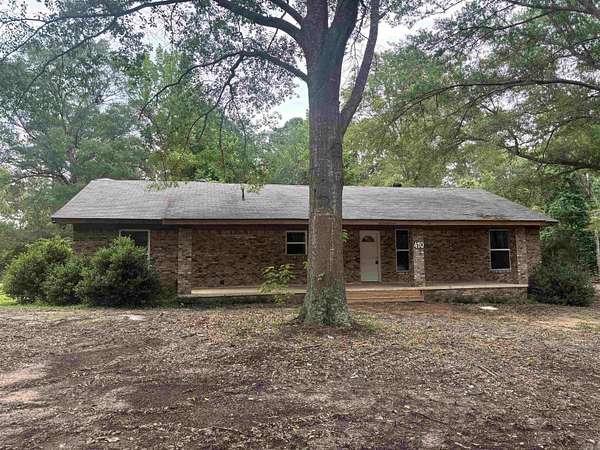 4.6 Acres of Land with Home for Sale in Camden, Arkansas