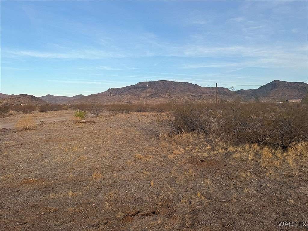 9.62 Acres of Land for Sale in Golden Valley, Arizona