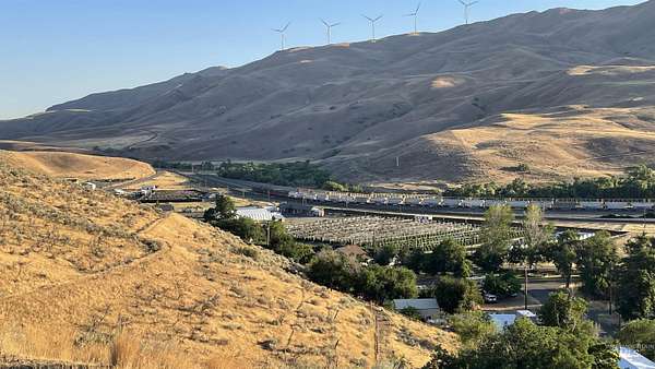 22 Acres of Land with Home for Sale in Huntington, Oregon