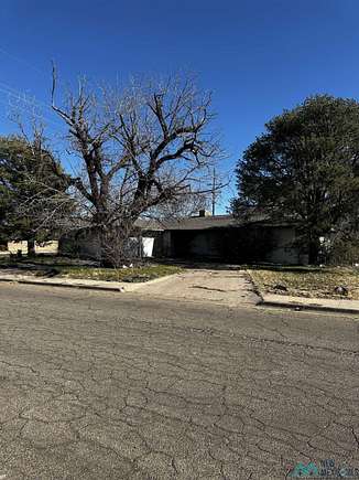 0.9 Acres of Residential Land for Sale in Clovis, New Mexico