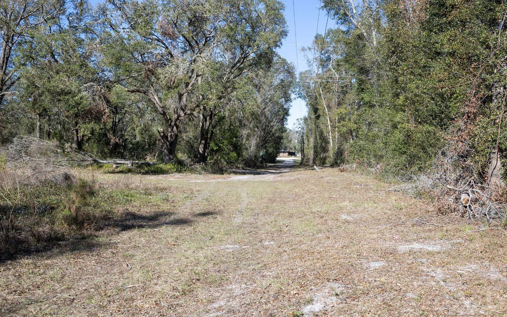 6.5 Acres of Residential Land for Sale in Live Oak, Florida