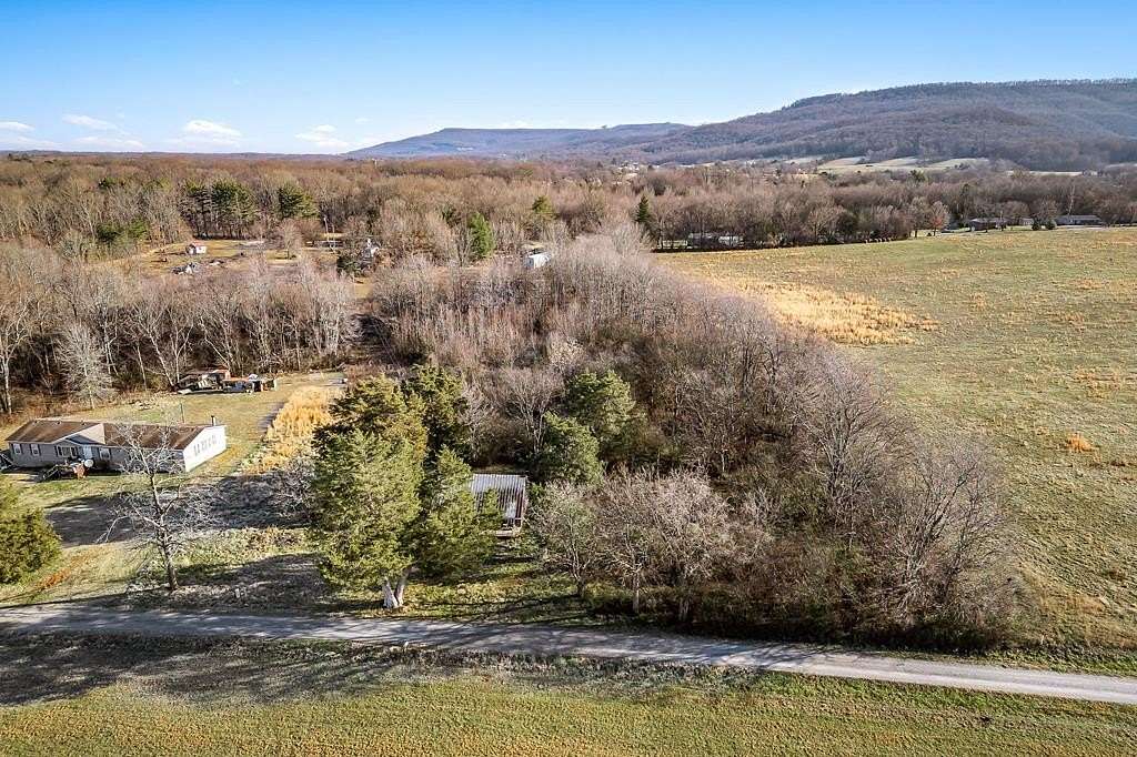 2.5 Acres of Residential Land for Sale in McMinnville, Tennessee