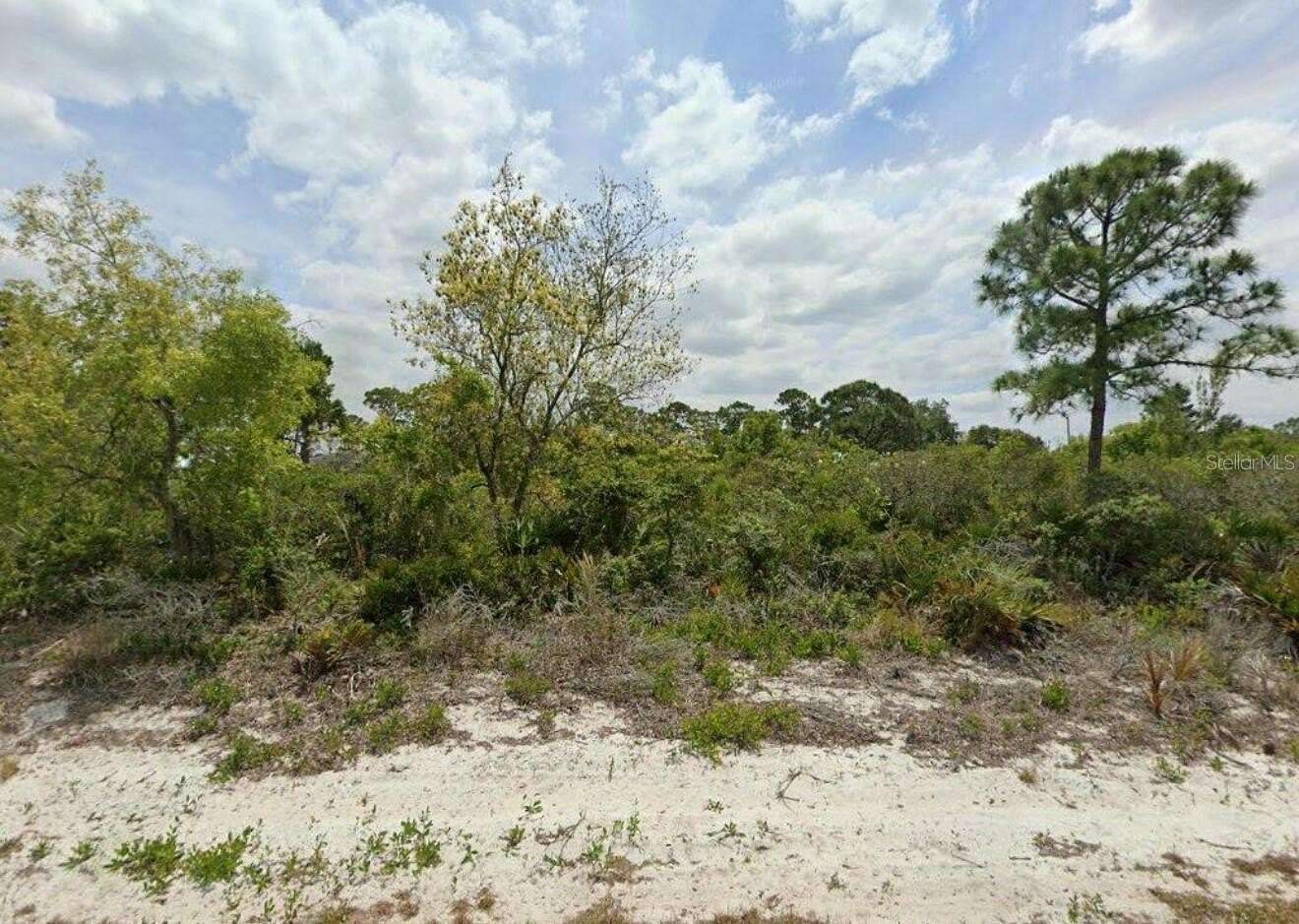 0.23 Acres of Residential Land for Sale in Lake Placid, Florida