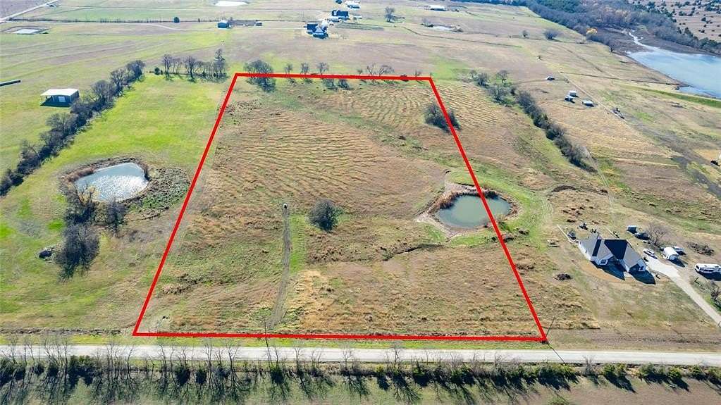 10.12 Acres of Land for Sale in Celeste, Texas