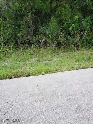 0.25 Acres of Residential Land for Sale in Lehigh Acres, Florida