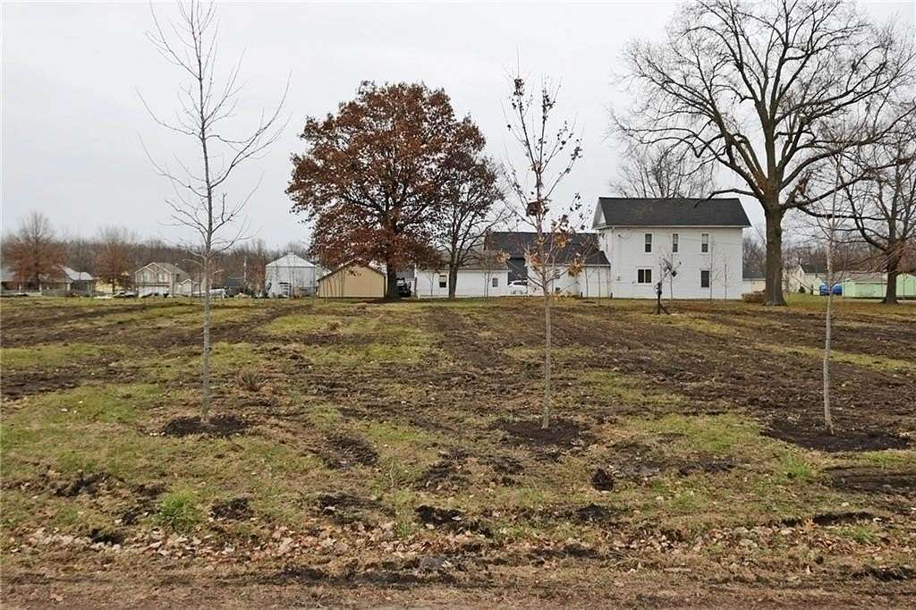 0.28 Acres of Land for Sale in East Lynne, Missouri