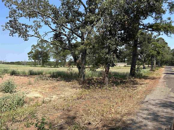 1.675 Acres of Land for Sale in Troup, Texas