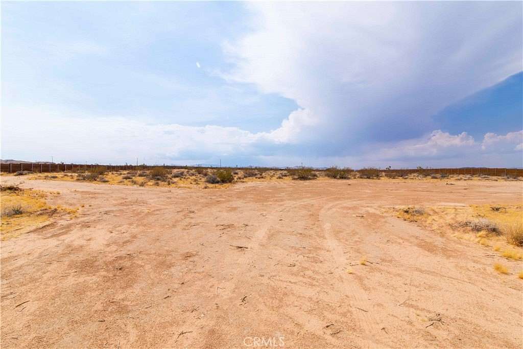 2.27 Acres of Land for Sale in Landers, California