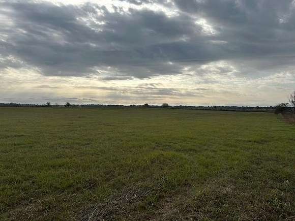 10.003 Acres of Land for Sale in Denison, Texas