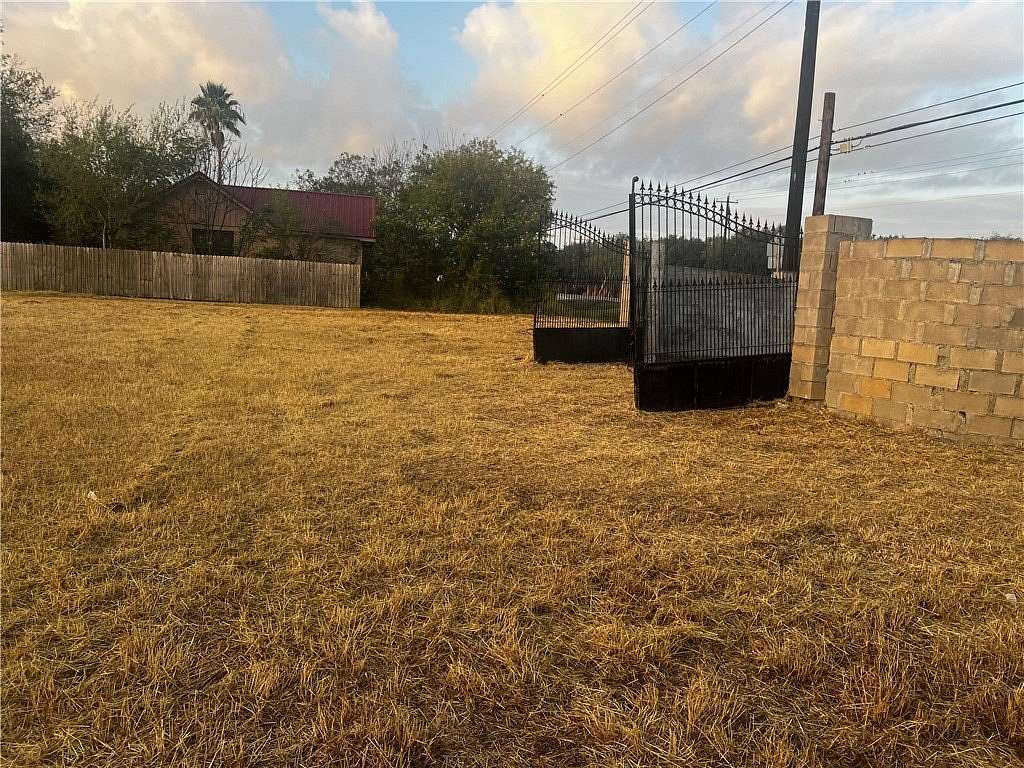 0.23 Acres of Land for Sale in San Diego, Texas